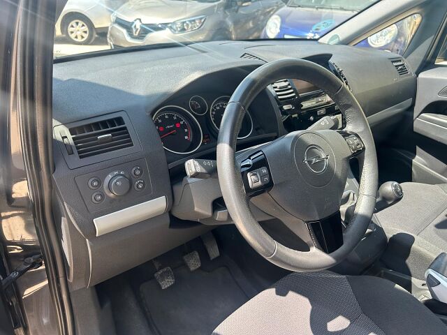 OPEL ZAFIRA 111 JAHRA 1.8 SPANISH LHD IN SPAIN 129000 MILES SUPERB 7 SEATS 2010